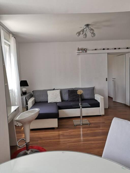 Apartment Leda *