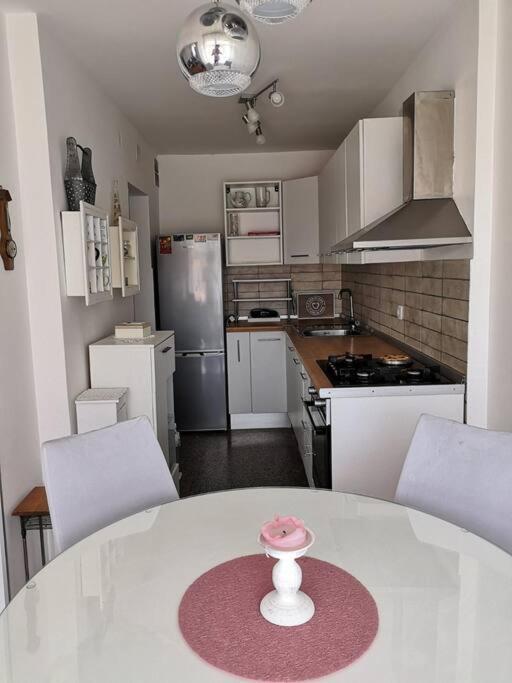 Apartment Leda *
