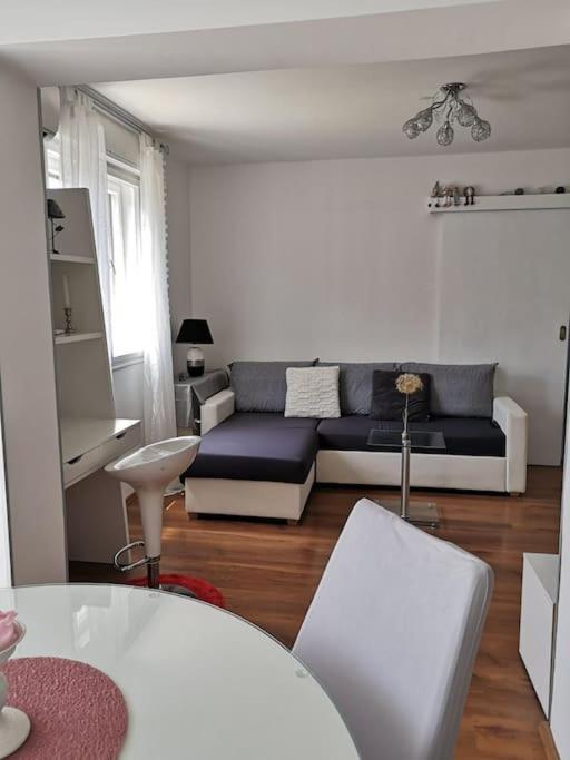 Leda Apartment *